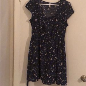 Blue flower pattern dress.